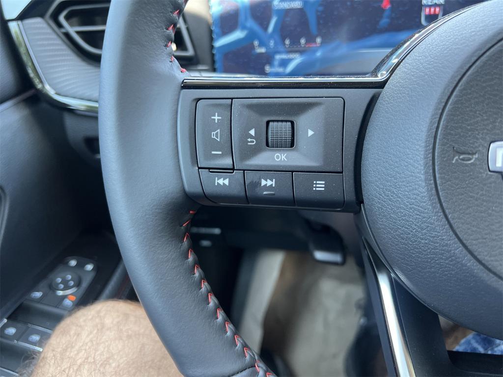 new 2025 Nissan Kicks car, priced at $25,687