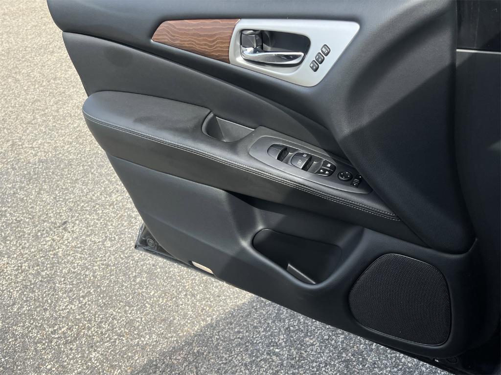 used 2018 Nissan Pathfinder car, priced at $18,117