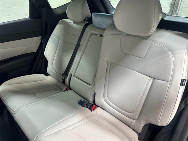 new 2025 Hyundai TUCSON Hybrid car, priced at $38,440