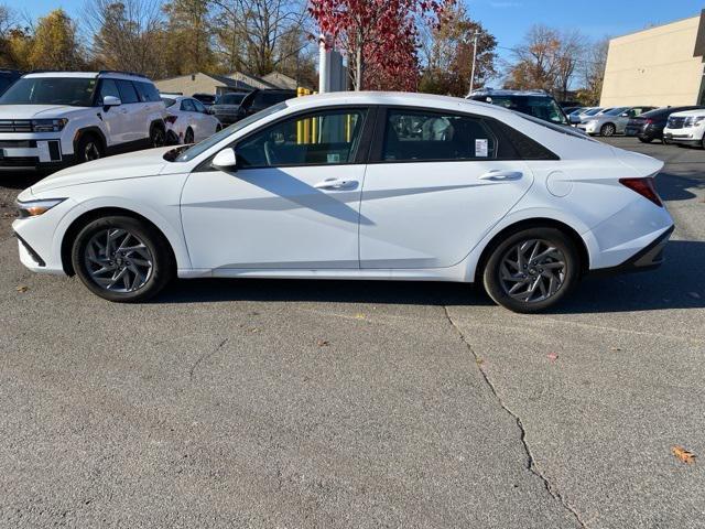 new 2024 Hyundai Elantra car, priced at $25,520