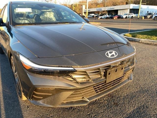 new 2025 Hyundai ELANTRA HEV car, priced at $28,765