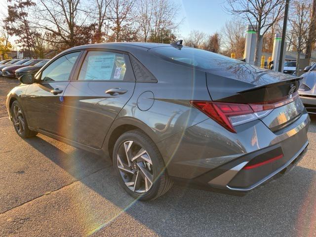 new 2025 Hyundai Elantra HEV car, priced at $28,765