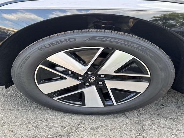 new 2026 Hyundai IONIQ 9 car, priced at $68,840