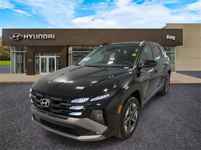 new 2025 Hyundai TUCSON Hybrid car, priced at $39,170