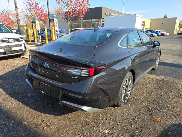 new 2024 Hyundai Sonata Hybrid car, priced at $38,920