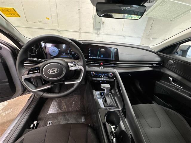 new 2025 Hyundai Elantra car, priced at $27,680