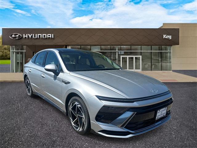 new 2025 Hyundai Sonata car, priced at $32,935