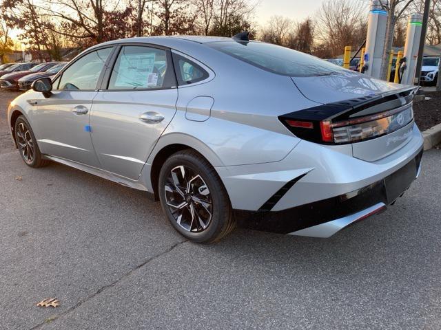 new 2024 Hyundai Sonata car, priced at $29,210