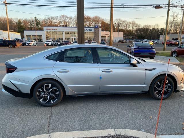 new 2024 Hyundai Sonata car, priced at $29,210