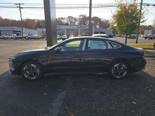 new 2024 Hyundai Sonata car, priced at $32,255