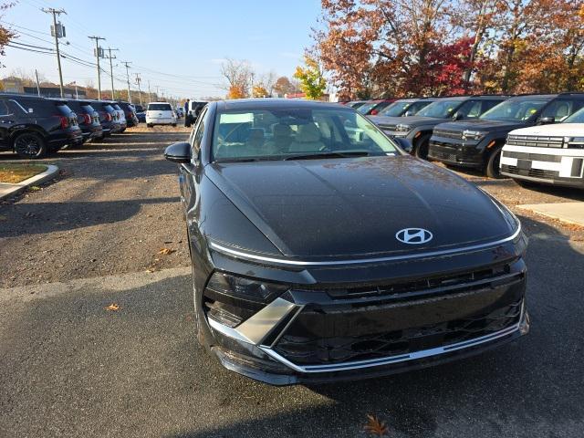 new 2024 Hyundai Sonata car, priced at $32,255