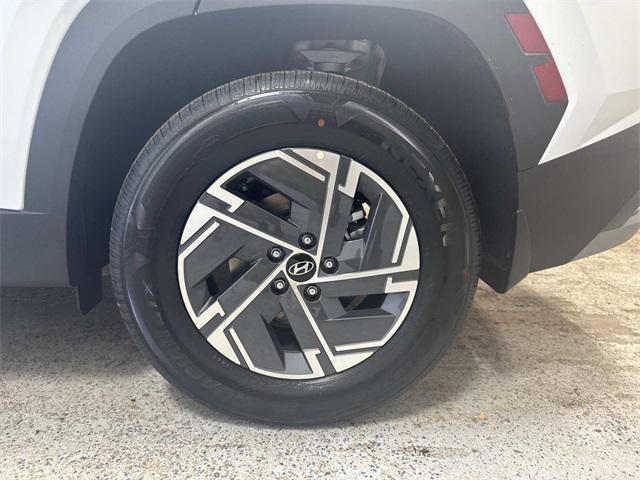 new 2025 Hyundai TUCSON Hybrid car, priced at $36,095