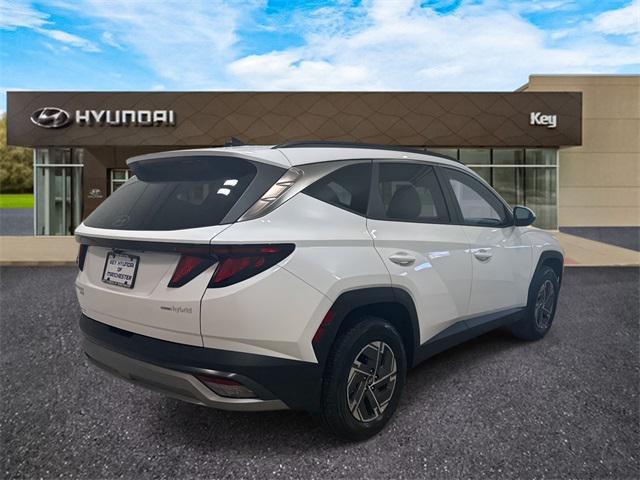 new 2025 Hyundai TUCSON Hybrid car, priced at $36,095