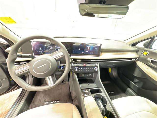new 2025 Hyundai Sonata Hybrid car, priced at $38,500