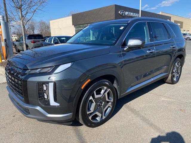 used 2023 Hyundai Palisade car, priced at $34,910