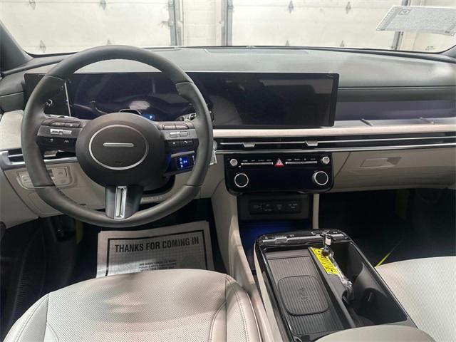 new 2025 Hyundai TUCSON Hybrid car, priced at $43,955