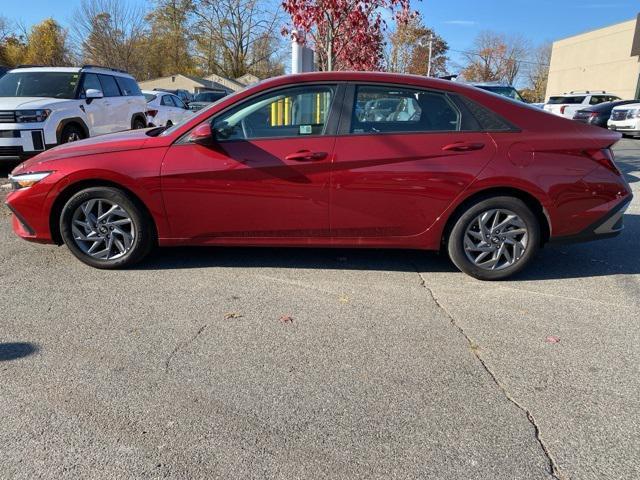 new 2024 Hyundai Elantra car, priced at $25,265