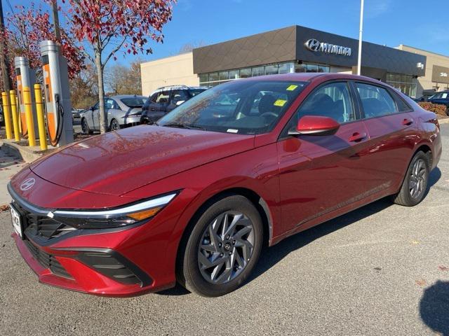 new 2024 Hyundai Elantra car, priced at $25,265