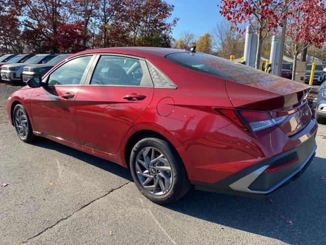 new 2024 Hyundai Elantra car, priced at $25,265