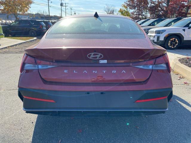 new 2024 Hyundai Elantra car, priced at $25,265