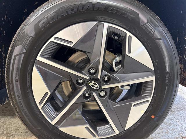 new 2025 Hyundai TUCSON Hybrid car, priced at $38,440