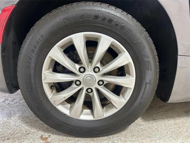 used 2017 Chrysler Pacifica car, priced at $14,863