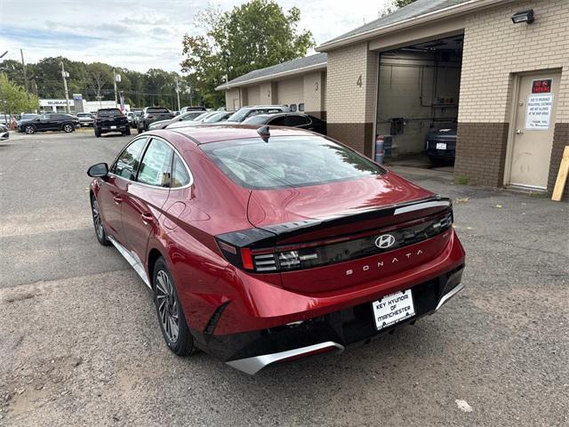 new 2025 Hyundai Sonata Hybrid car, priced at $33,610