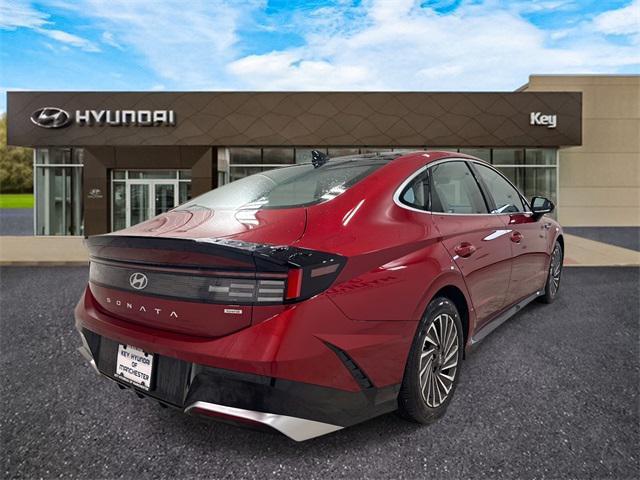 new 2025 Hyundai Sonata Hybrid car, priced at $40,010