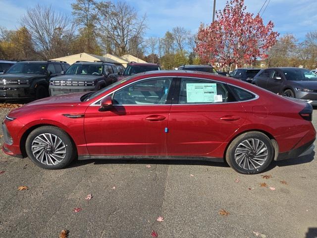 new 2024 Hyundai Sonata Hybrid car, priced at $38,835