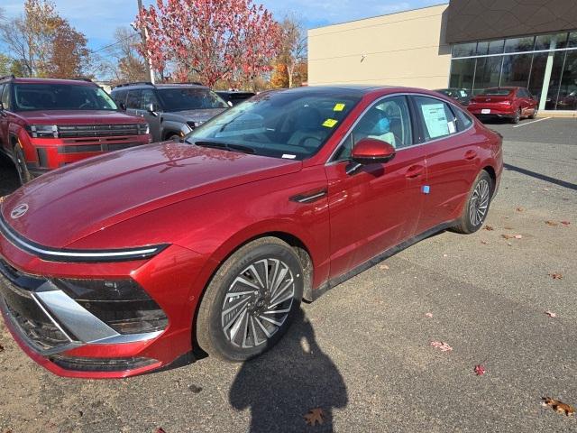 new 2024 Hyundai Sonata Hybrid car, priced at $38,835