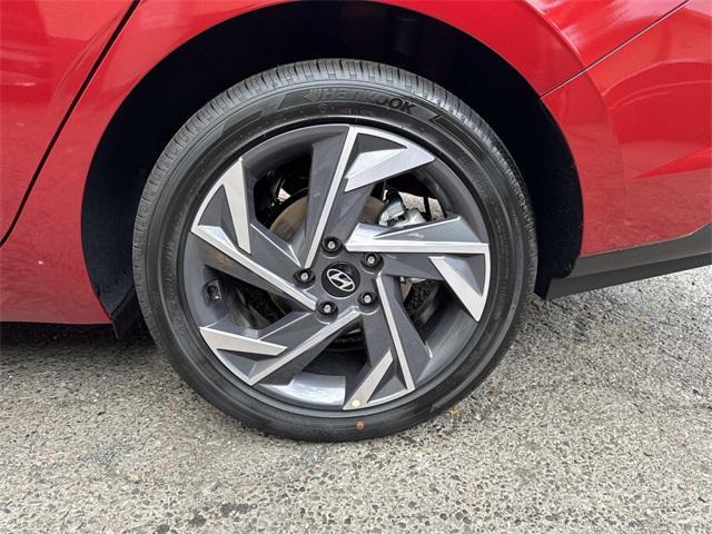 new 2025 Hyundai Elantra car, priced at $25,635