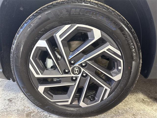 new 2025 Hyundai TUCSON Hybrid car, priced at $43,930