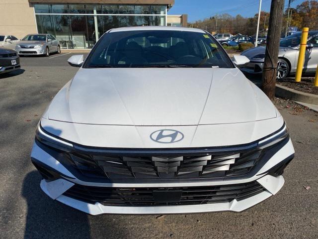 new 2024 Hyundai Elantra car, priced at $31,610