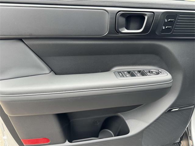 new 2025 Hyundai SANTA FE HEV car, priced at $52,214