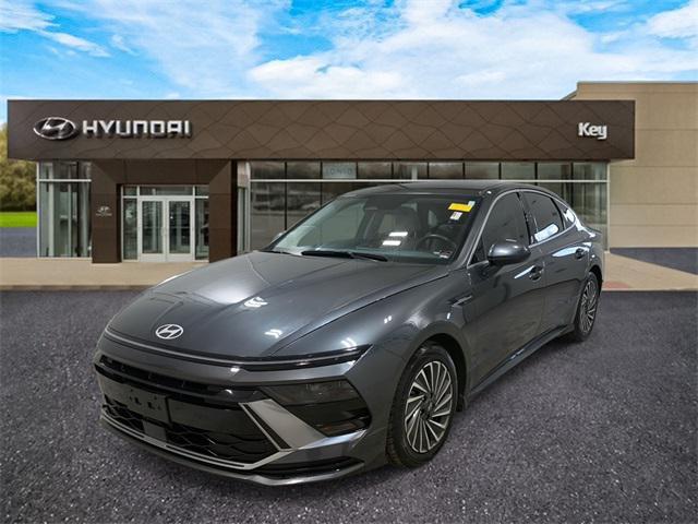 used 2024 Hyundai Sonata Hybrid car, priced at $23,317