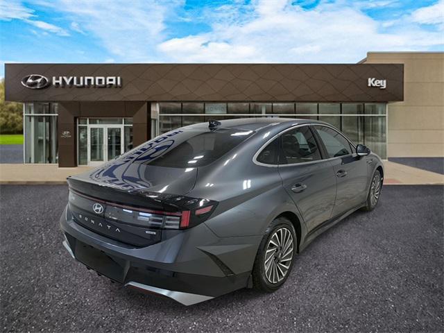 used 2024 Hyundai Sonata Hybrid car, priced at $23,317