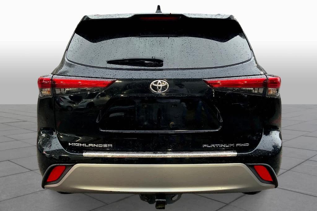 used 2020 Toyota Highlander car, priced at $34,799