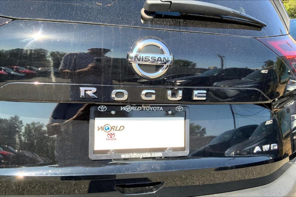 used 2021 Nissan Rogue car, priced at $21,159