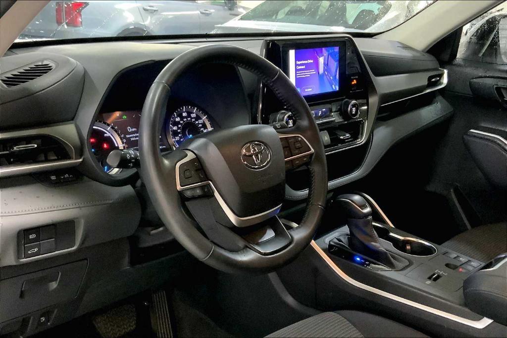 used 2023 Toyota Highlander Hybrid car, priced at $33,340