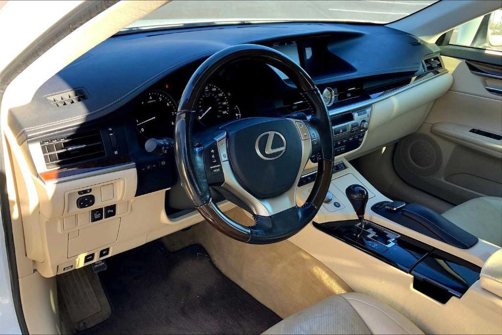 used 2015 Lexus ES 350 car, priced at $15,900