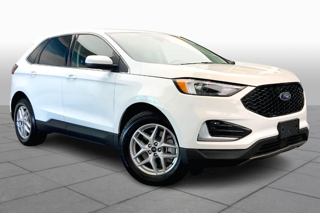 used 2024 Ford Edge car, priced at $27,500