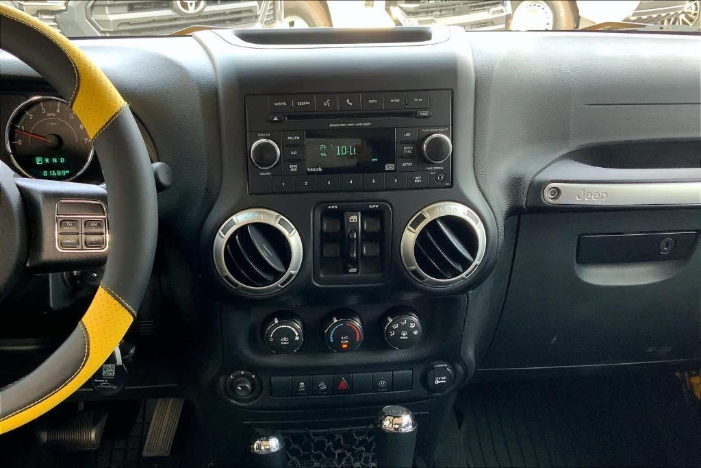 used 2015 Jeep Wrangler Unlimited car, priced at $19,977