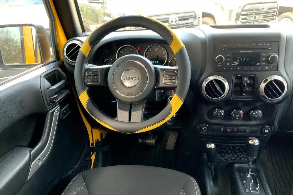 used 2015 Jeep Wrangler Unlimited car, priced at $19,977