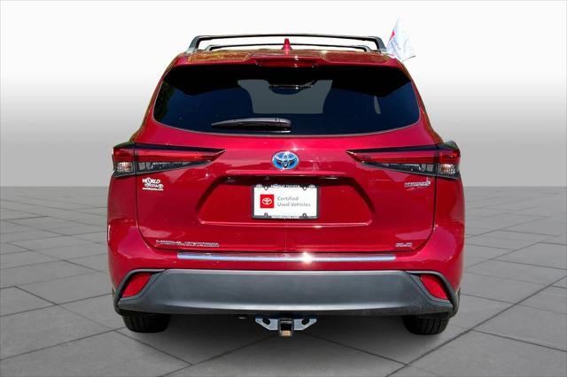 used 2022 Toyota Highlander Hybrid car, priced at $31,482