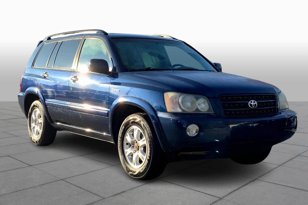 used 2002 Toyota Highlander car, priced at $6,867