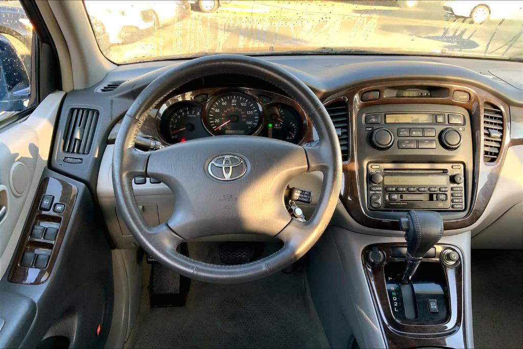 used 2002 Toyota Highlander car, priced at $6,867