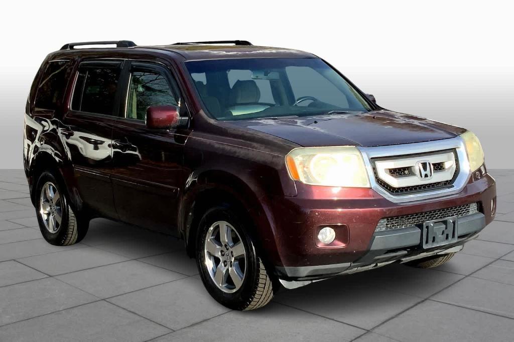 used 2011 Honda Pilot car, priced at $8,992