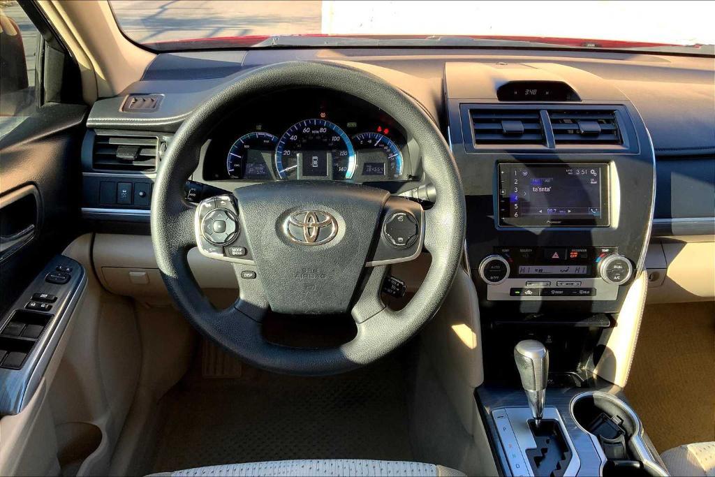 used 2014 Toyota Camry Hybrid car, priced at $9,841