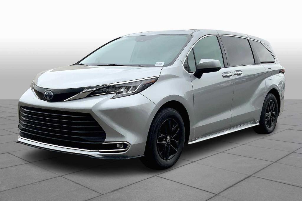 used 2023 Toyota Sienna car, priced at $43,540