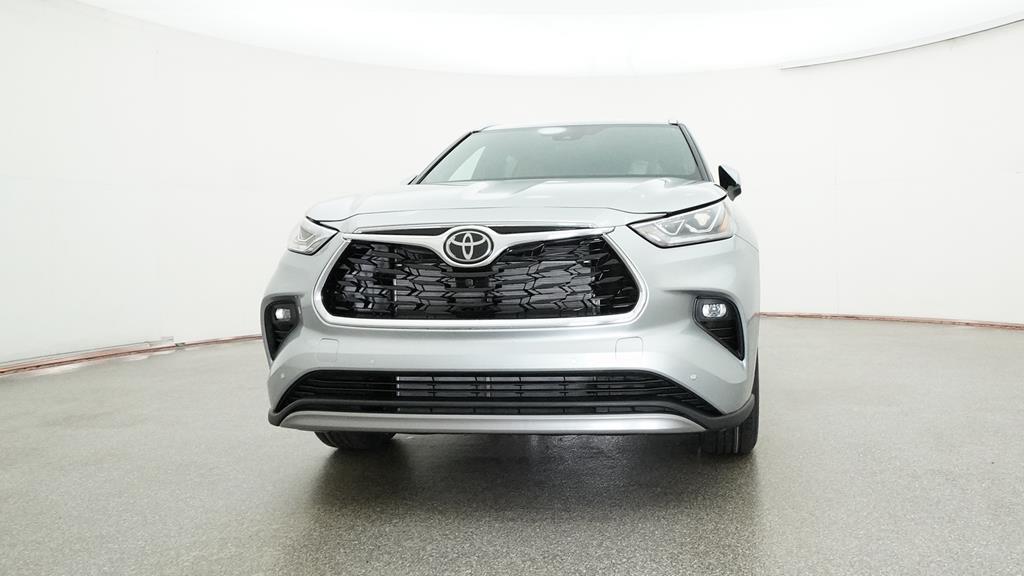 new 2025 Toyota Highlander car, priced at $55,001